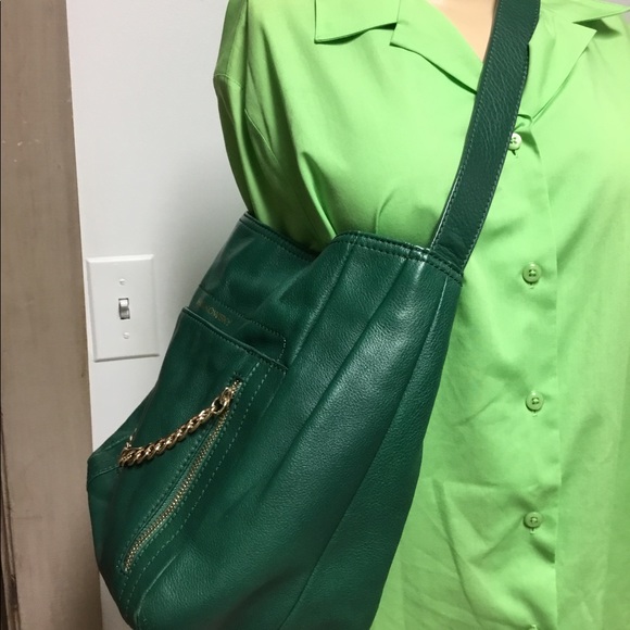 EUC B. MAKOWSKY EMERALD GREEN LEATHER HAND BAG - Picture 11 of 12